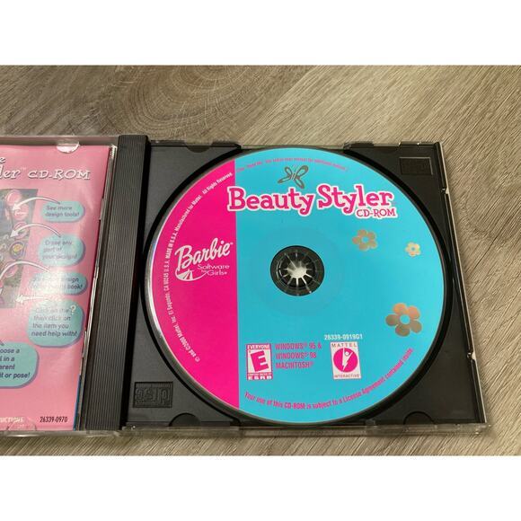 Barbie Beauty Styler CD-ROM Game for Windows 95 & 98 - Creativity‎ Fun - Picture 7 of 8